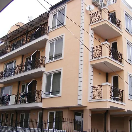 Apartment Zora *
